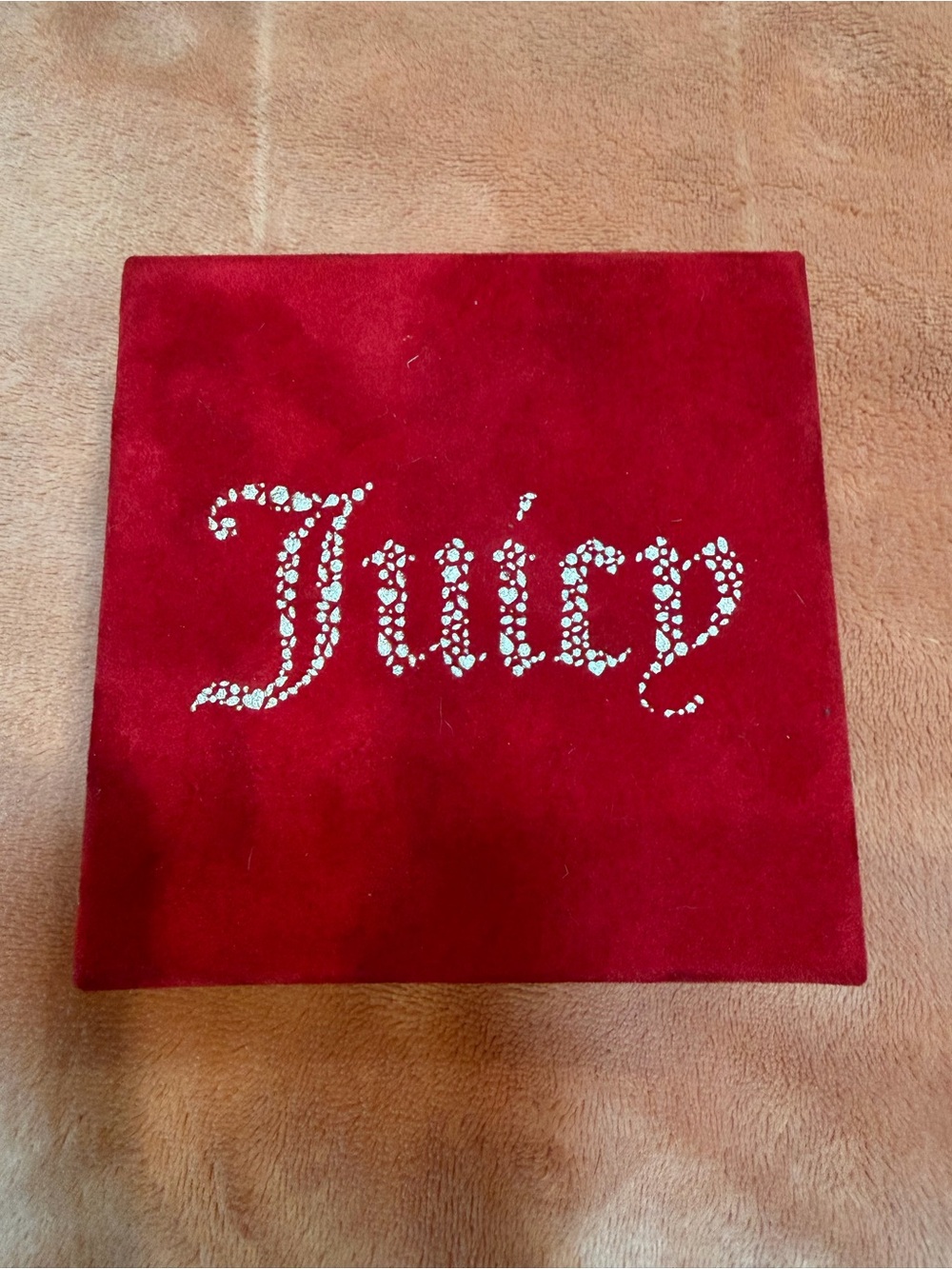 Juicy Couture Gold-tone Star Charm Bracelet with Pearl Accents - Picture 3 of 3